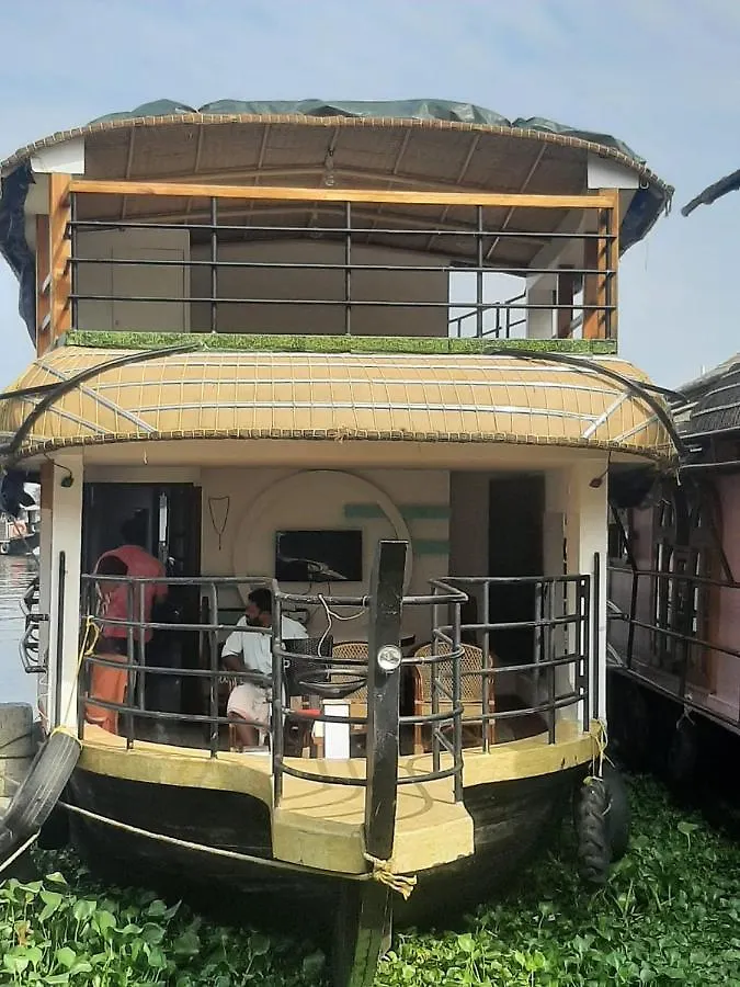 Honeymoon Houseboat Hotel Alappuzha 3*,  India